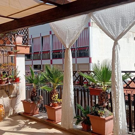 Casa-B&B Bouganville Attico 85 Mq Barletta Kültér fotó